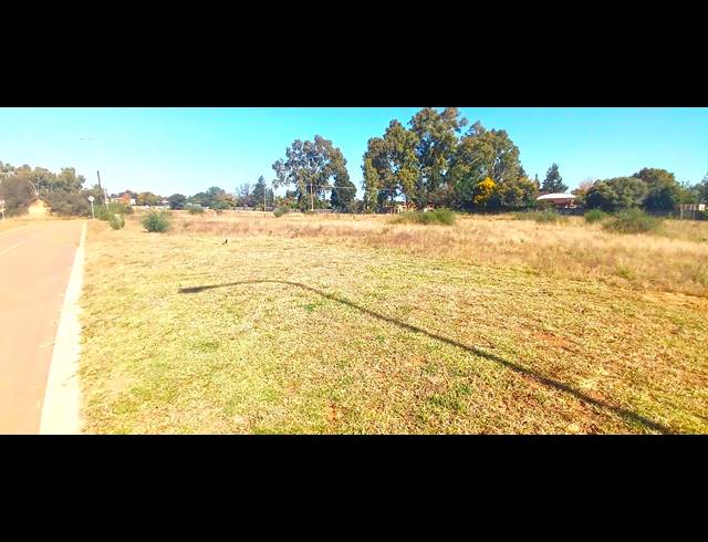 8,072M² VACANT LAND FOR SALE IN RIVERSDALE